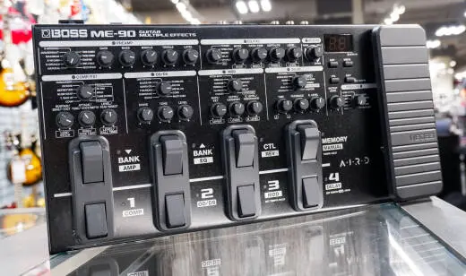 BOSS - ME-90 Guitar Multi-Effects Processor 2